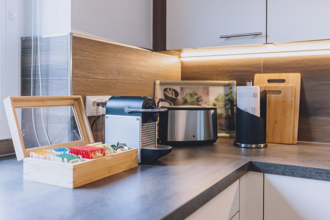 Apartment By We Rent Zell am See